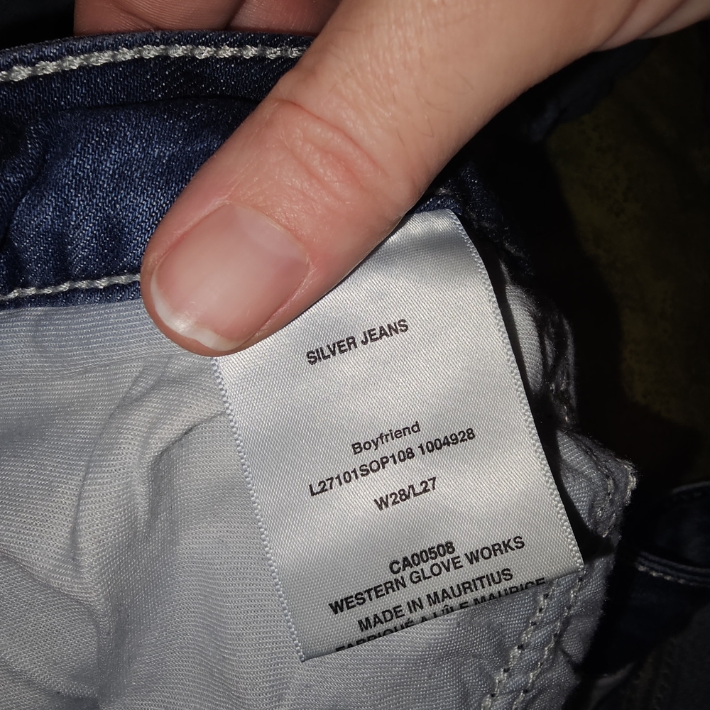 Silver Jeans Women's Light Blue Distressed Skinny Jeans - Picture 3 of 3